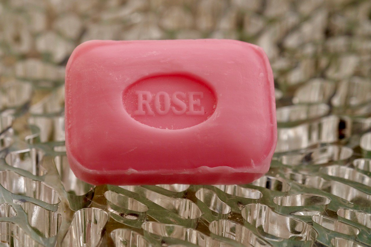 Savon de Marseille Rose 100GR LE SERAIL Douceurdessens