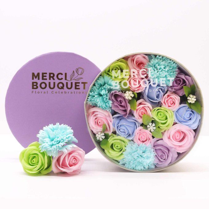 boite-ronde-fleurs-de-savon-bleue-douceur-des-sens-jpg