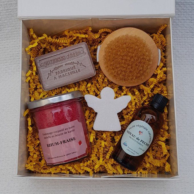 Coffret Noël gommage Rhum fraise huile noyau de pêche