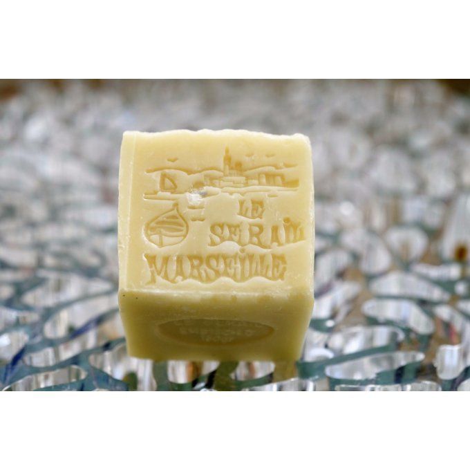 corbeille-cadeau-savon-marseille-le-serail-4-douceur-des-sens