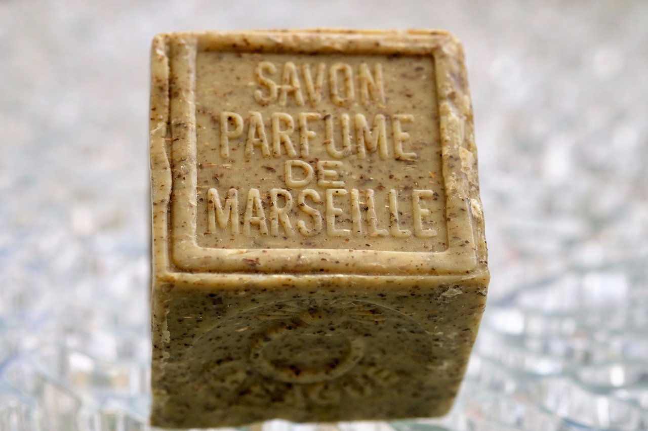 Savon de Marseille verveine broyée cube 300GR | LE SERAIL