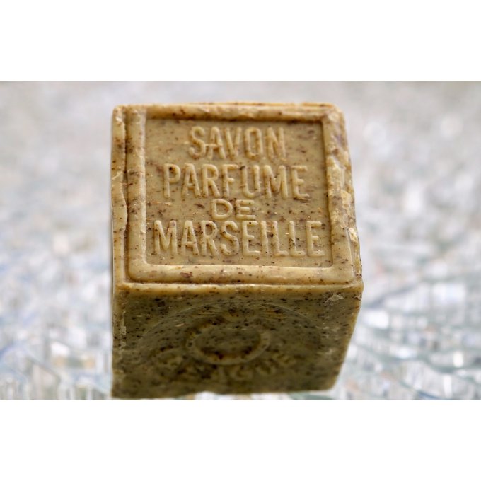 savon-Marseille-verveine-broyée-cube-300g.jpeg