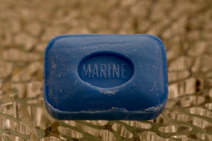 savon-Marseille-marine-100g-le-sérail-douceur-des-sens.jpg
