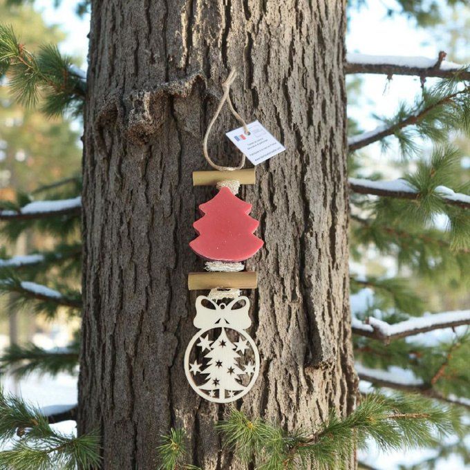 Tresse savon sapin rouge et "boule de Noël" en bois